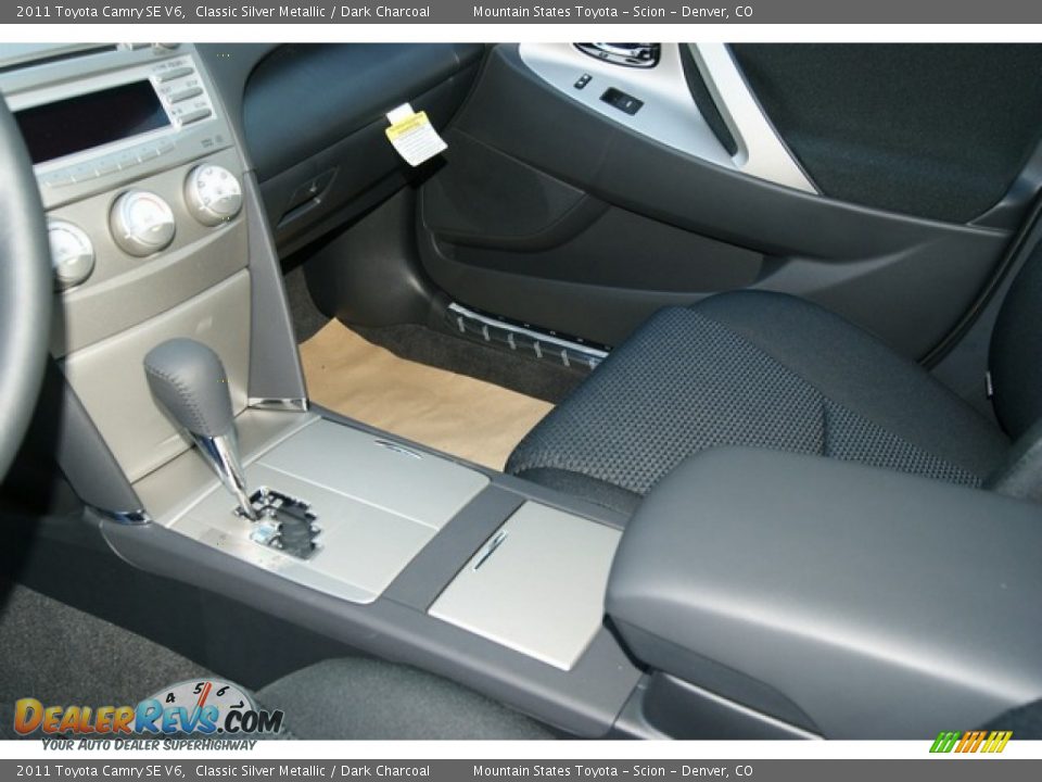 2011 Toyota Camry SE V6 Classic Silver Metallic / Dark Charcoal Photo #6