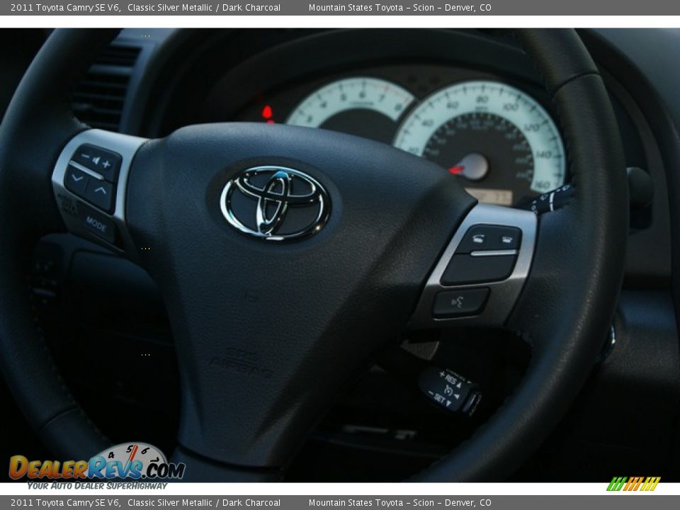 2011 Toyota Camry SE V6 Classic Silver Metallic / Dark Charcoal Photo #10