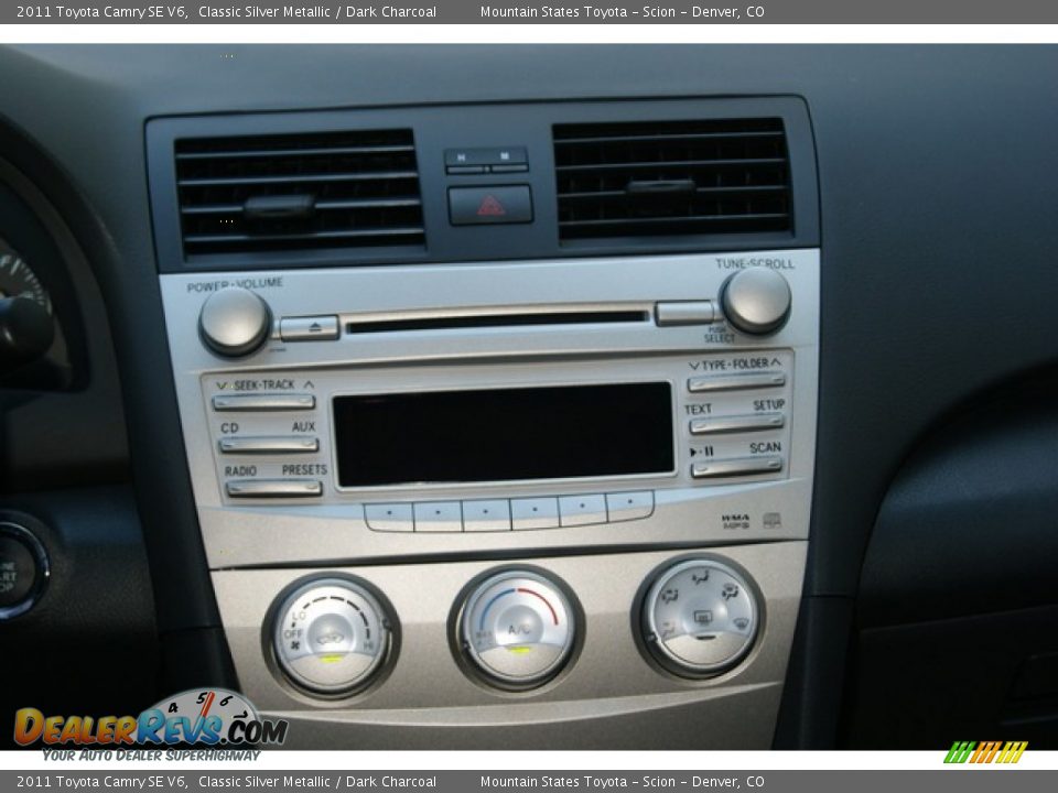 2011 Toyota Camry SE V6 Classic Silver Metallic / Dark Charcoal Photo #11
