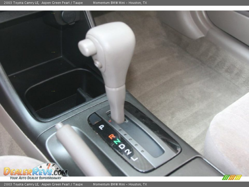 2003 Toyota Camry LE Shifter Photo #21