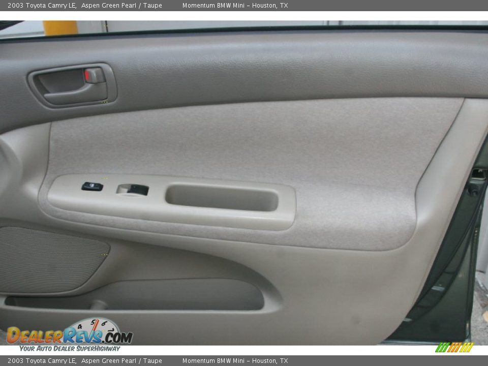 2003 Toyota Camry LE Aspen Green Pearl / Taupe Photo #29