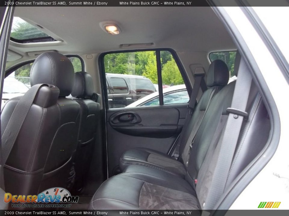 2009 Chevrolet TrailBlazer SS AWD Summit White / Ebony Photo #7