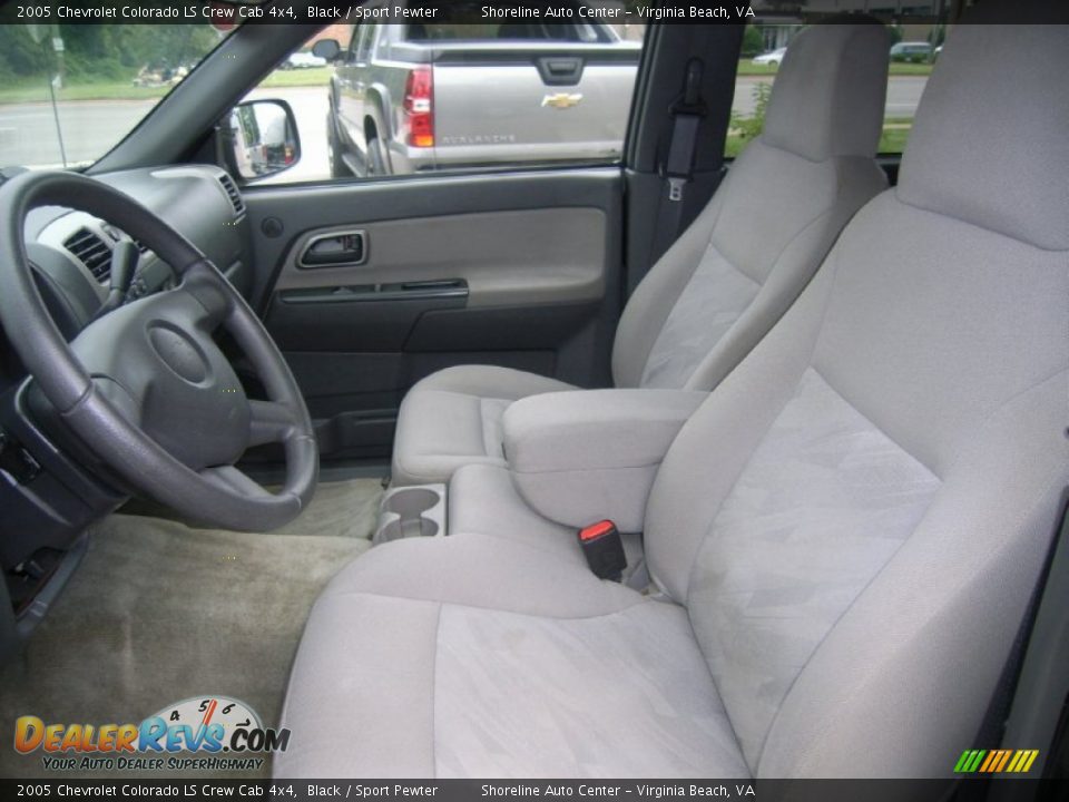 2005 Chevrolet Colorado LS Crew Cab 4x4 Black / Sport Pewter Photo #17