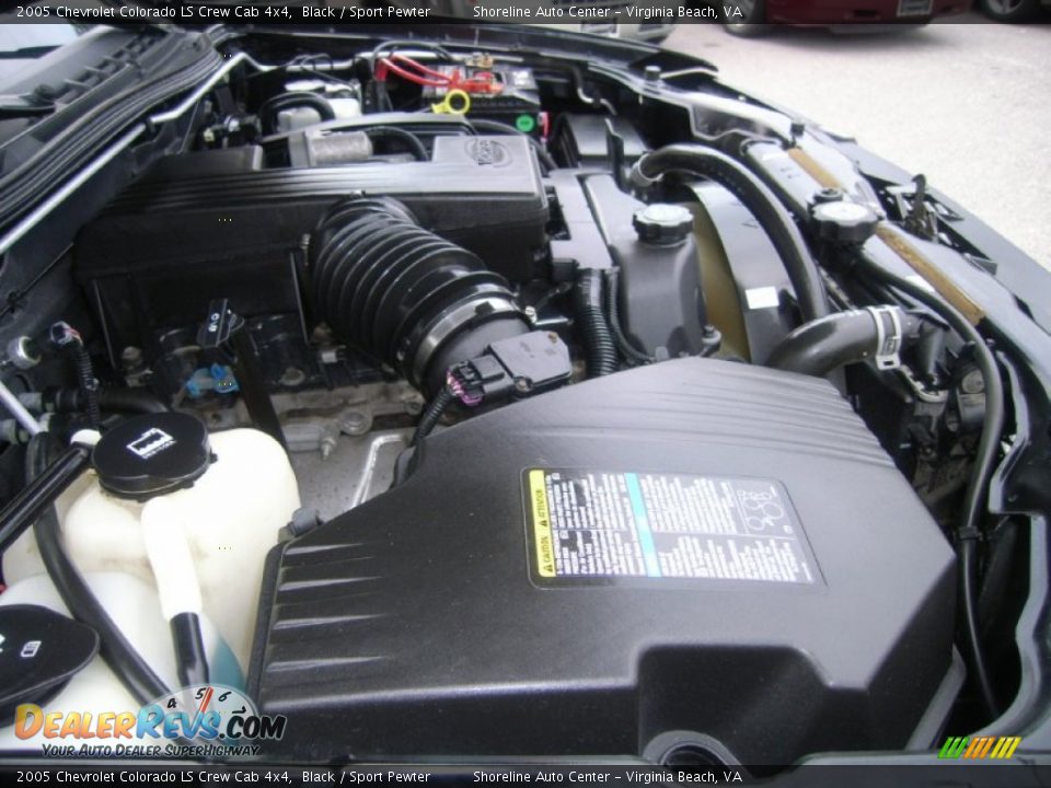 2005 Chevrolet Colorado LS Crew Cab 4x4 Black / Sport Pewter Photo #22