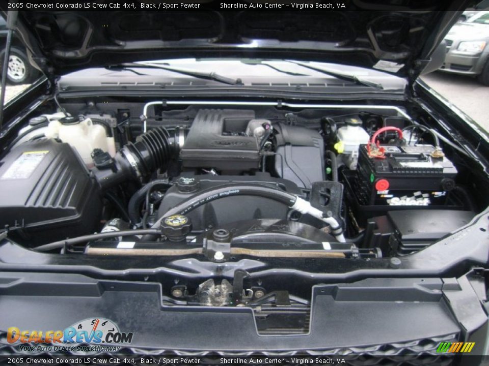 2005 Chevrolet Colorado LS Crew Cab 4x4 Black / Sport Pewter Photo #23