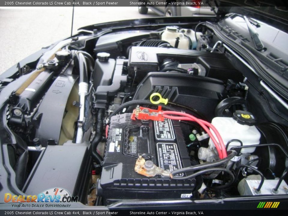 2005 Chevrolet Colorado LS Crew Cab 4x4 Black / Sport Pewter Photo #24