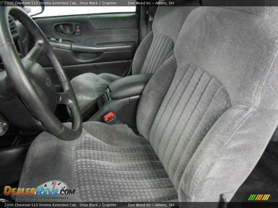 2000 Chevrolet S10 Xtreme Extended Cab Onyx Black / Graphite Photo #12