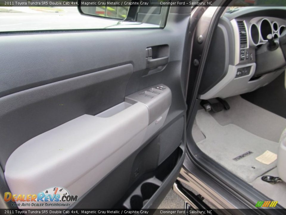 2011 Toyota Tundra SR5 Double Cab 4x4 Magnetic Gray Metallic / Graphite Gray Photo #12