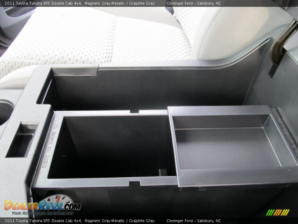 2011 Toyota Tundra SR5 Double Cab 4x4 Magnetic Gray Metallic / Graphite Gray Photo #16