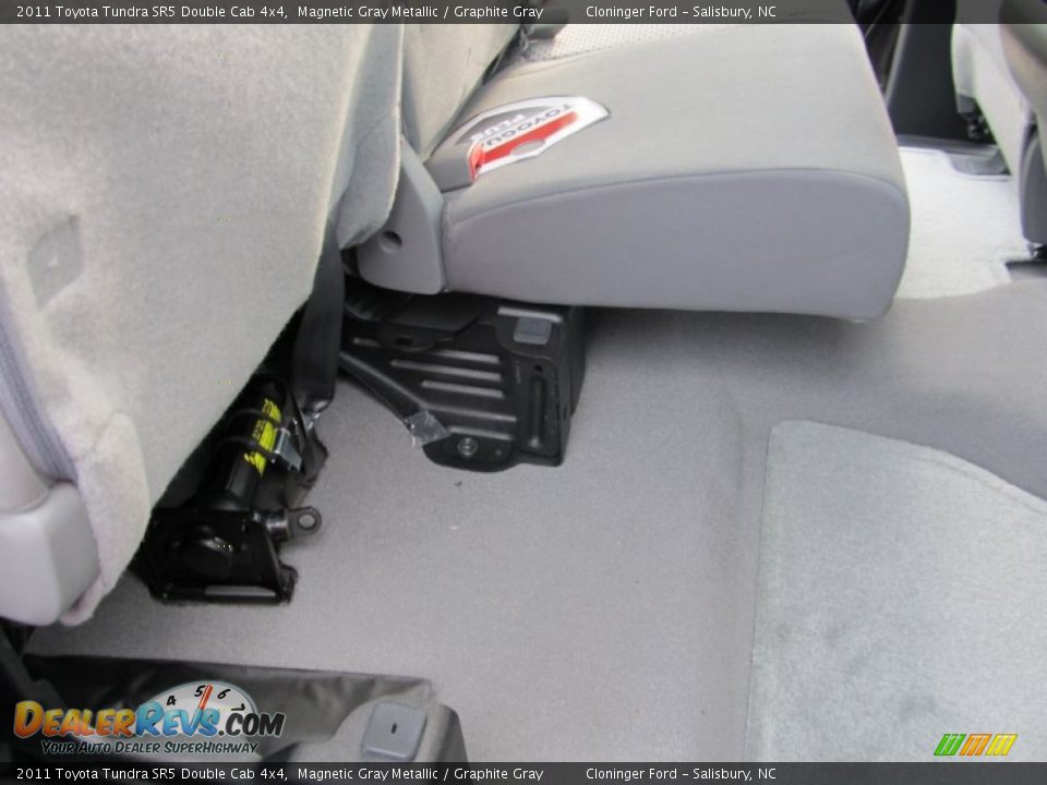 2011 Toyota Tundra SR5 Double Cab 4x4 Magnetic Gray Metallic / Graphite Gray Photo #22
