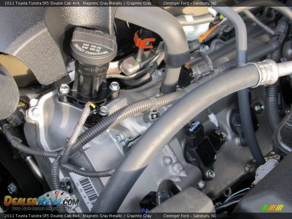 2011 Toyota Tundra SR5 Double Cab 4x4 Magnetic Gray Metallic / Graphite Gray Photo #28