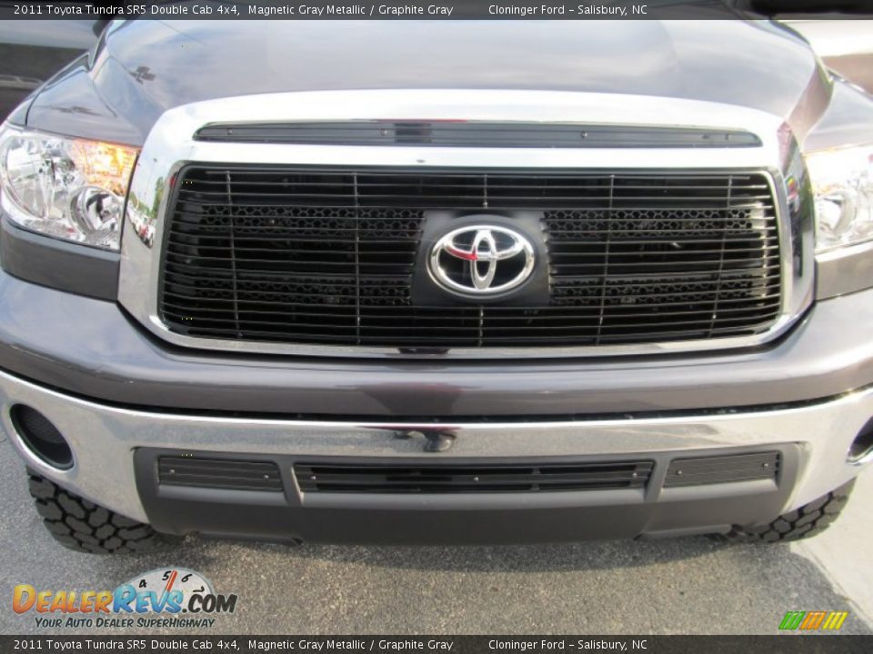 2011 Toyota Tundra SR5 Double Cab 4x4 Magnetic Gray Metallic / Graphite Gray Photo #30