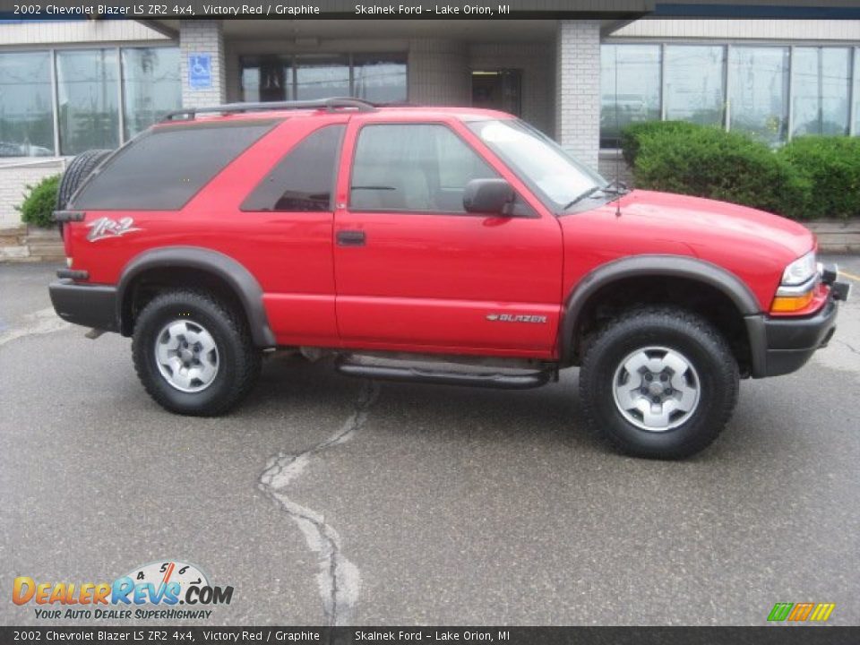 2002 Chevrolet Blazer LS ZR2 4x4 Victory Red / Graphite Photo #6