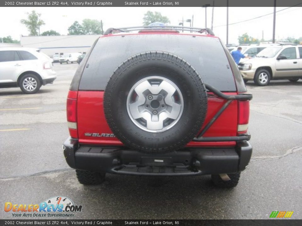 2002 Chevrolet Blazer LS ZR2 4x4 Victory Red / Graphite Photo #8