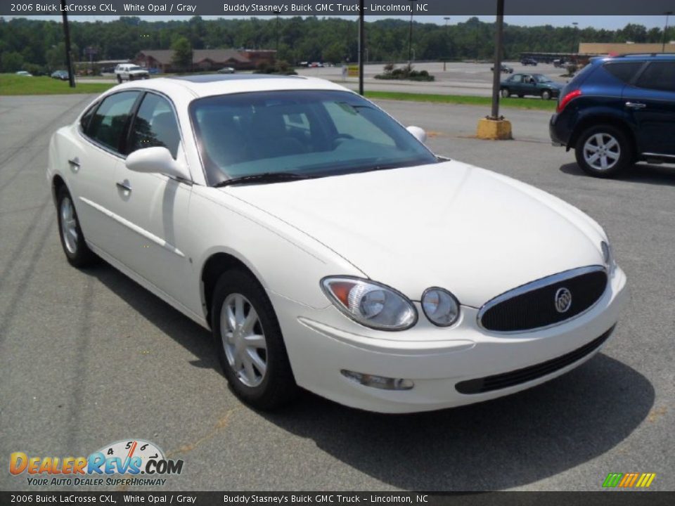 2006 Buick LaCrosse CXL White Opal / Gray Photo 5