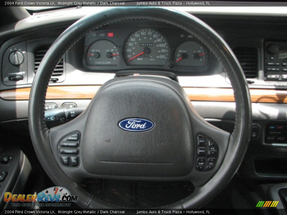 2004 Ford Crown Victoria LX Steering Wheel Photo #13