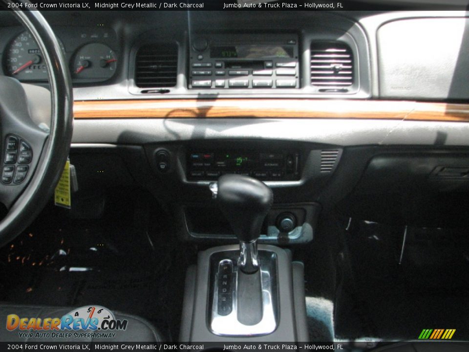 2004 Ford Crown Victoria LX Shifter Photo #14