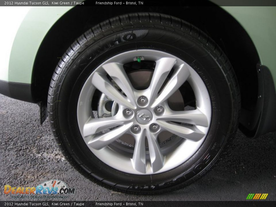 2012 Hyundai Tucson GLS Wheel Photo #10