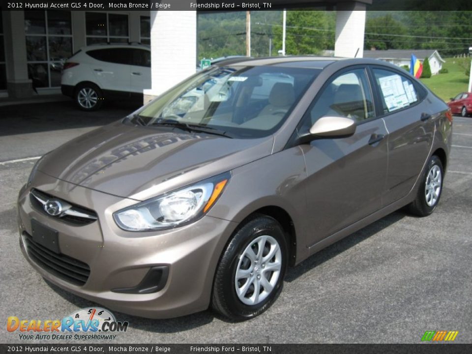 Front 3/4 View of 2012 Hyundai Accent GLS 4 Door Photo #2