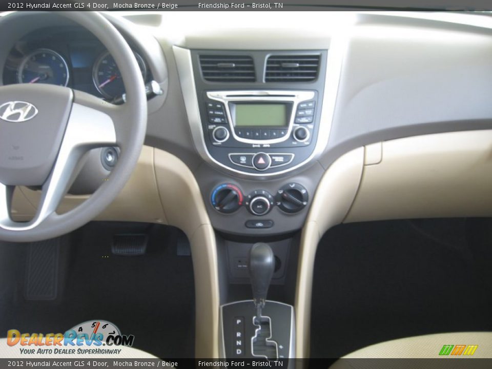 Controls of 2012 Hyundai Accent GLS 4 Door Photo #23