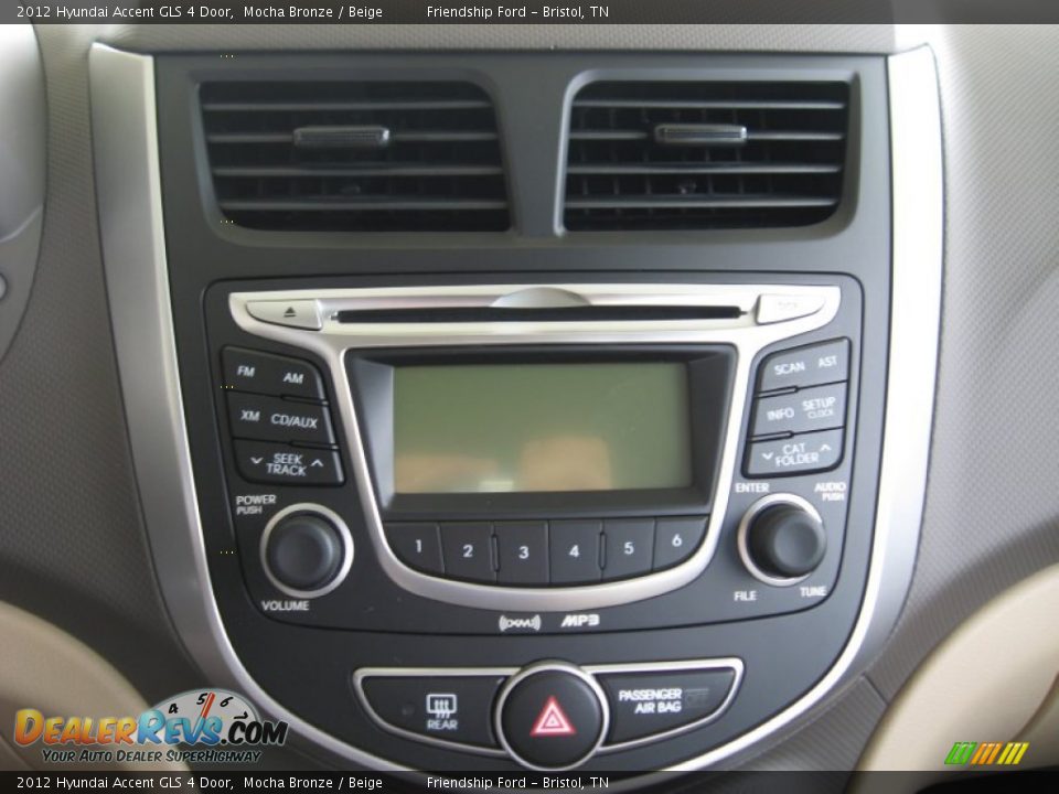 Controls of 2012 Hyundai Accent GLS 4 Door Photo #24