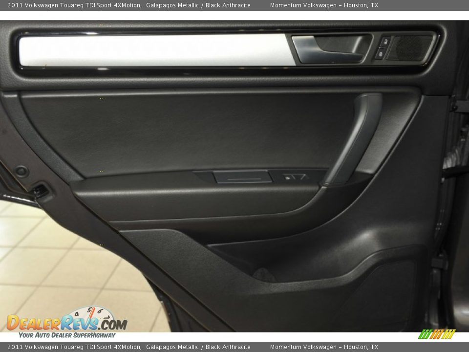 2011 Volkswagen Touareg TDI Sport 4XMotion Galapagos Metallic / Black Anthracite Photo #30