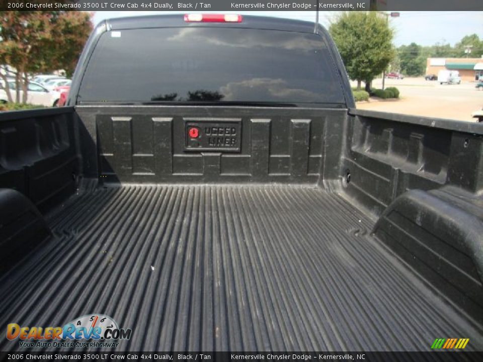 2006 Chevrolet Silverado 3500 LT Crew Cab 4x4 Dually Black / Tan Photo #13