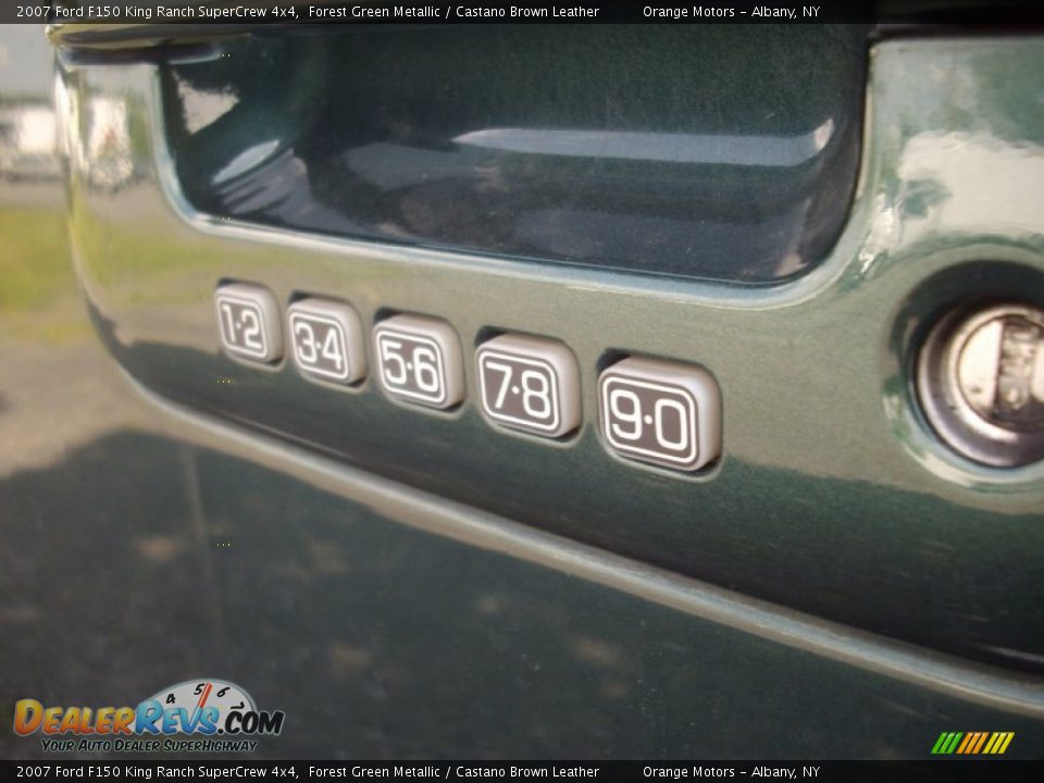 2007 Ford F150 King Ranch SuperCrew 4x4 Forest Green Metallic / Castano Brown Leather Photo #11