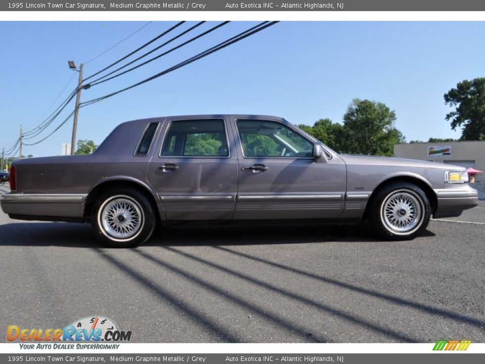 1995 Lincoln Town Car Signature Medium Graphite Metallic / Grey Photo #32