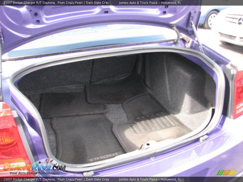 2007 Dodge Charger R/T Daytona Plum Crazy Pearl / Dark Slate Gray Photo #18