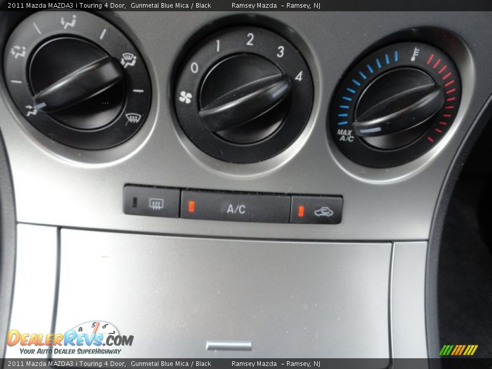 Controls of 2011 Mazda MAZDA3 i Touring 4 Door Photo #28