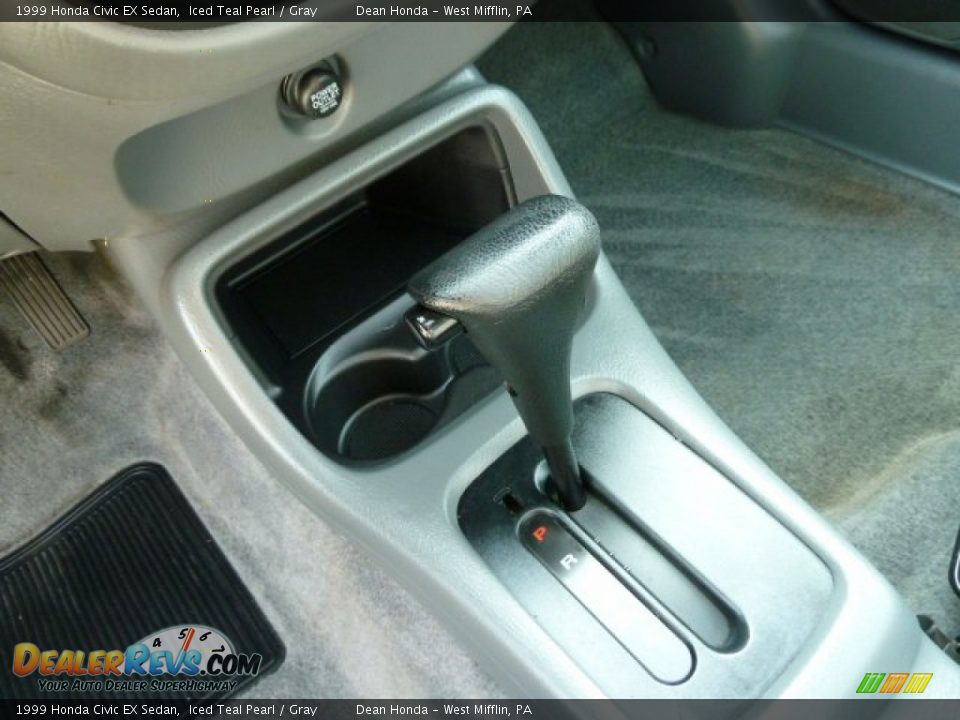 1999 Honda Civic EX Sedan Shifter Photo #17