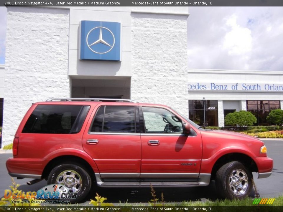 2001 Lincoln Navigator 4x4 Laser Red Metallic / Medium Graphite Photo #5