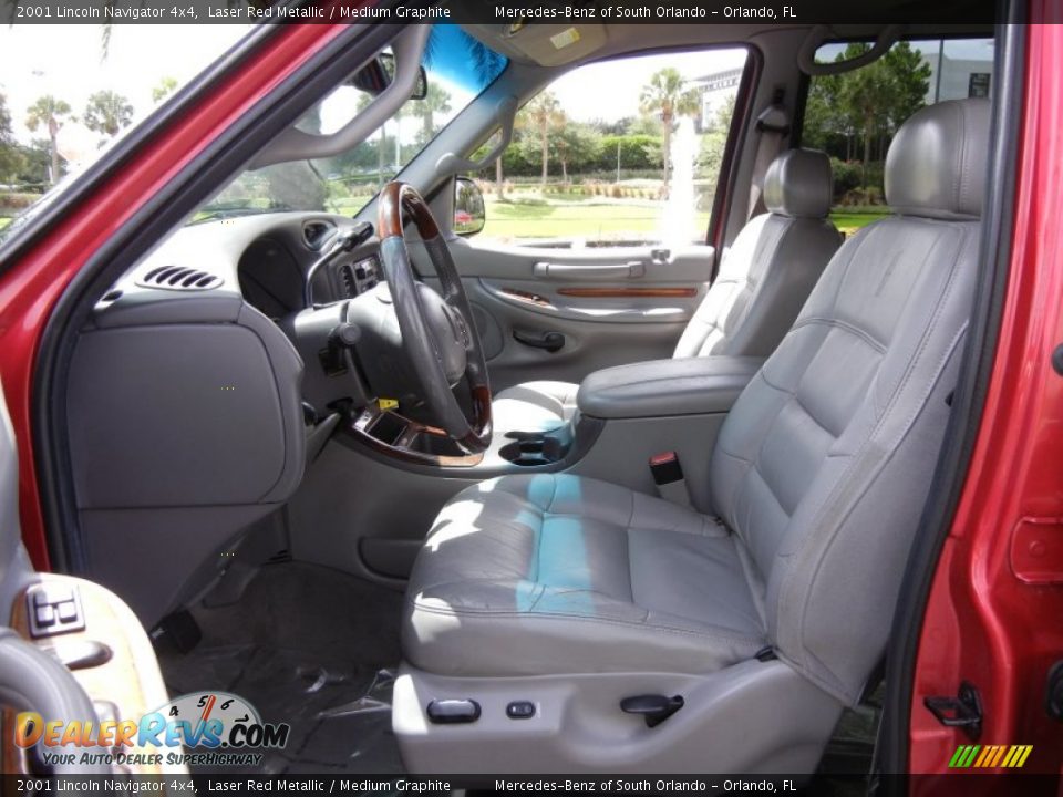2001 Lincoln Navigator 4x4 Laser Red Metallic / Medium Graphite Photo #11