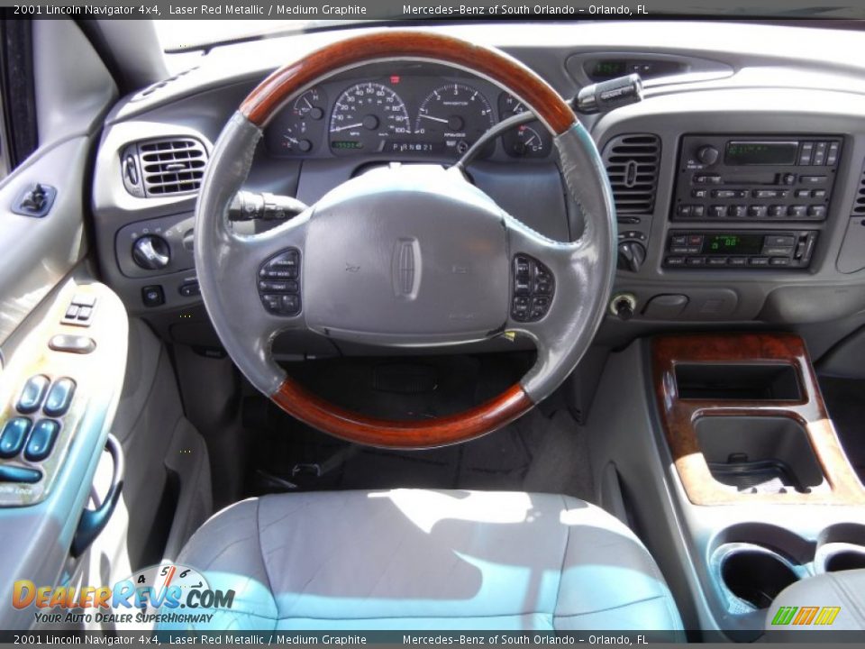 Dashboard of 2001 Lincoln Navigator 4x4 Photo #23