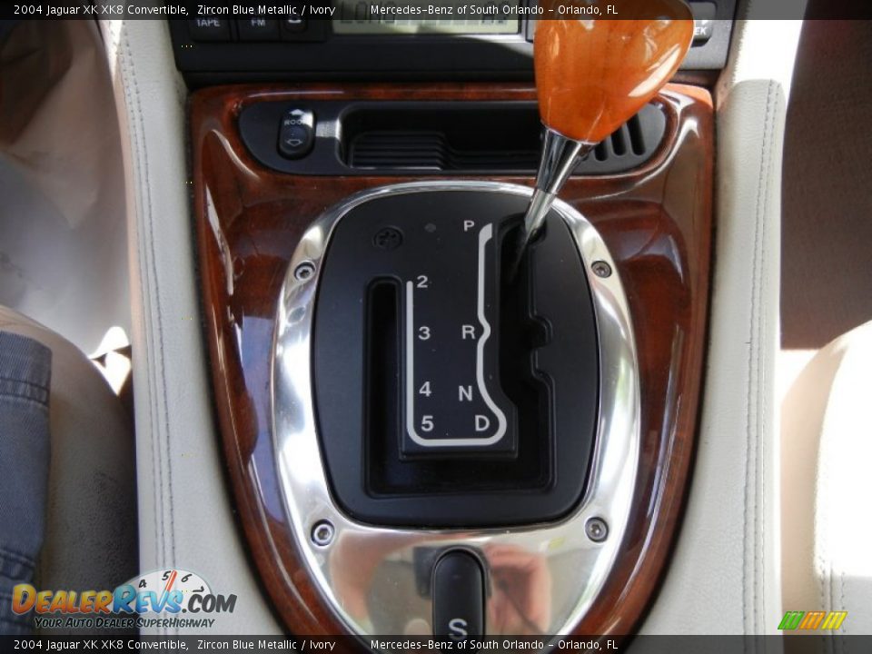 2004 Jaguar XK XK8 Convertible Shifter Photo #29