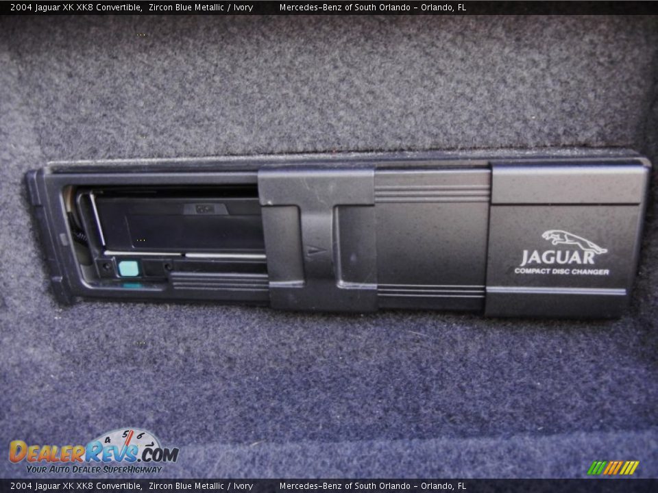 2004 Jaguar XK XK8 Convertible Zircon Blue Metallic / Ivory Photo #34