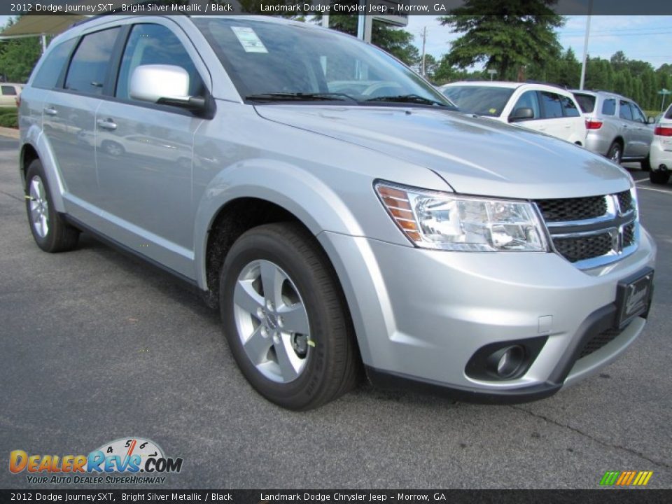 Front 3/4 View of 2012 Dodge Journey SXT Photo #4