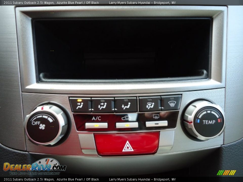 Controls of 2011 Subaru Outback 2.5i Wagon Photo #18