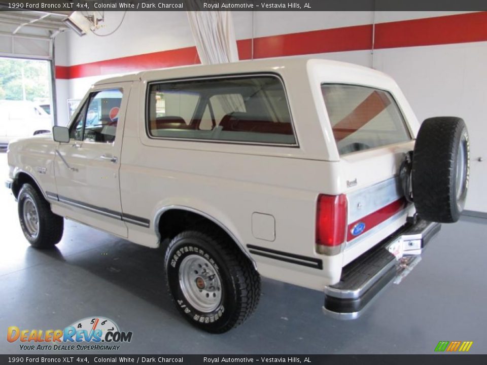 1990 Ford Bronco XLT 4x4 Colonial White / Dark Charcoal Photo #2