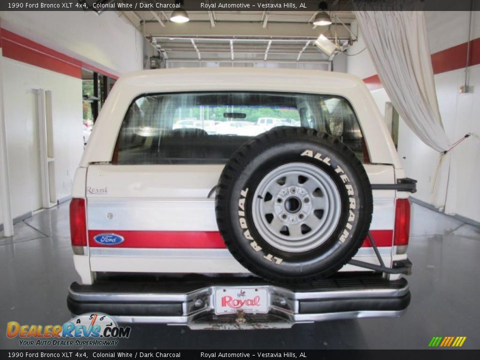 1990 Ford Bronco XLT 4x4 Colonial White / Dark Charcoal Photo #3