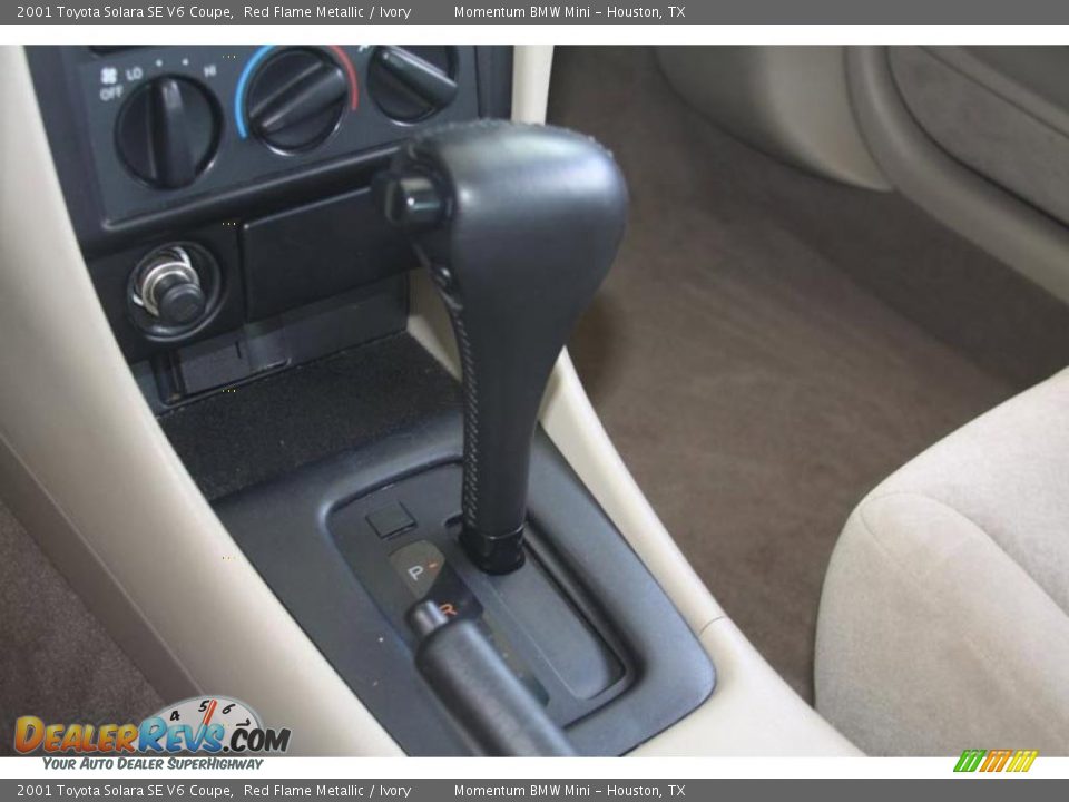 2001 Toyota Solara SE V6 Coupe Shifter Photo #21