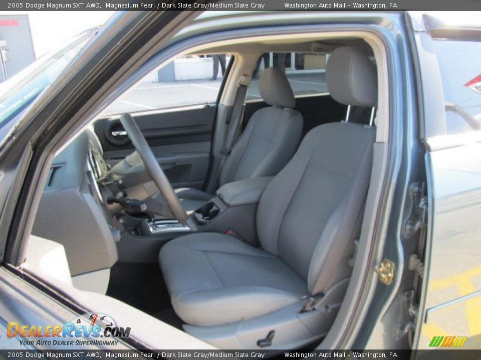 Dark Slate Gray/Medium Slate Gray Interior - 2005 Dodge Magnum SXT AWD Photo #13