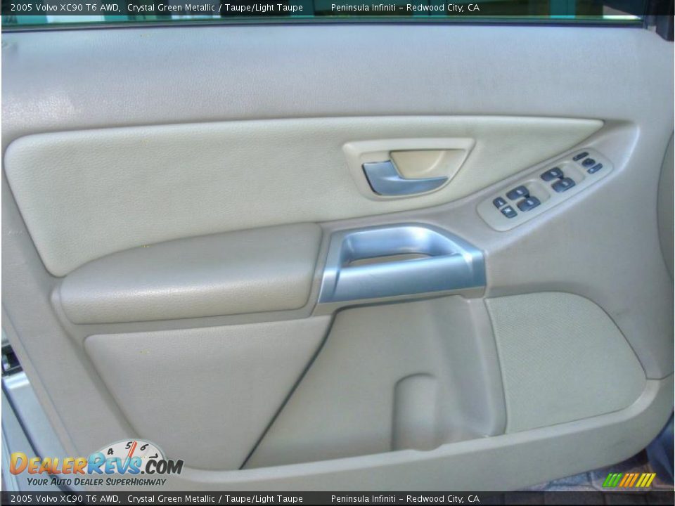 2005 Volvo XC90 T6 AWD Crystal Green Metallic / Taupe/Light Taupe Photo #12