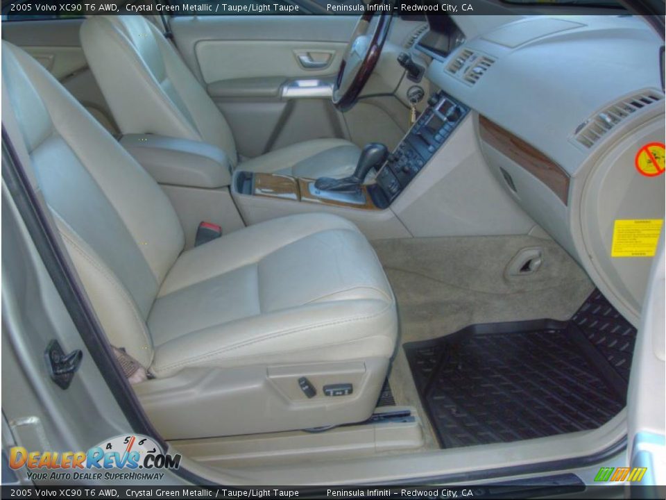 2005 Volvo XC90 T6 AWD Crystal Green Metallic / Taupe/Light Taupe Photo #13