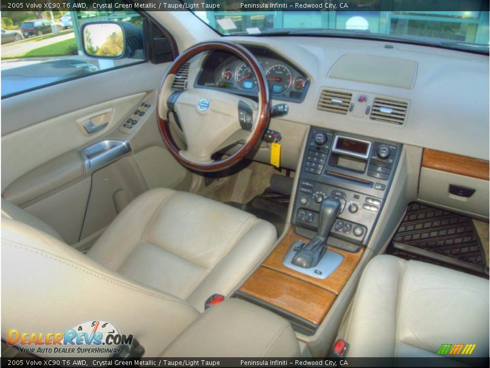2005 Volvo XC90 T6 AWD Crystal Green Metallic / Taupe/Light Taupe Photo #15