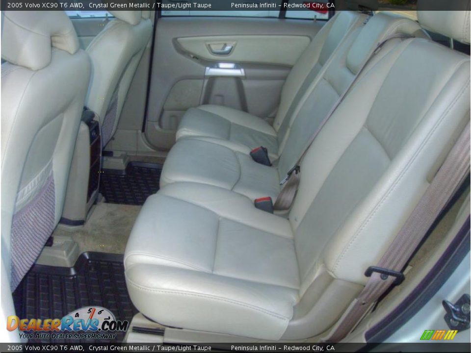 2005 Volvo XC90 T6 AWD Crystal Green Metallic / Taupe/Light Taupe Photo #25