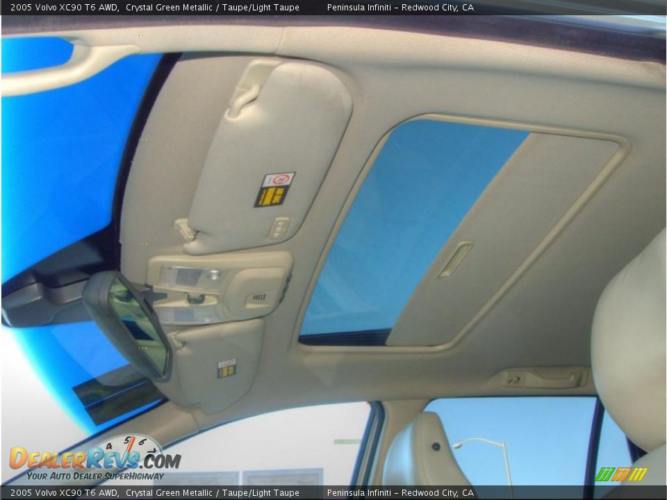 2005 Volvo XC90 T6 AWD Crystal Green Metallic / Taupe/Light Taupe Photo #32