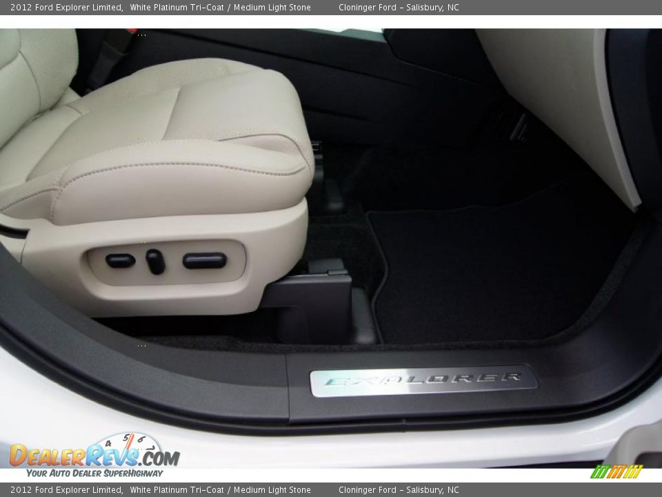 2012 Ford Explorer Limited White Platinum Tri-Coat / Medium Light Stone Photo #16
