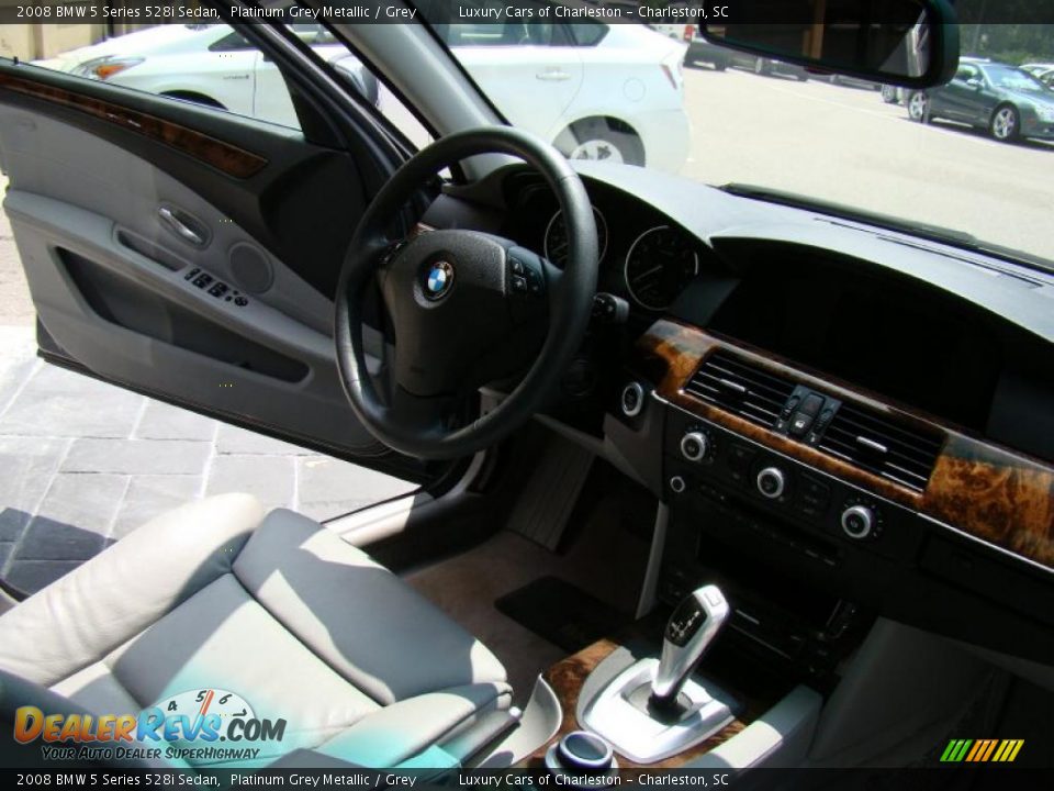 2008 BMW 5 Series 528i Sedan Platinum Grey Metallic / Grey Photo #11